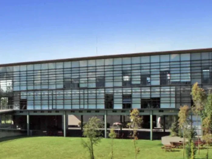 Edificio escolar público